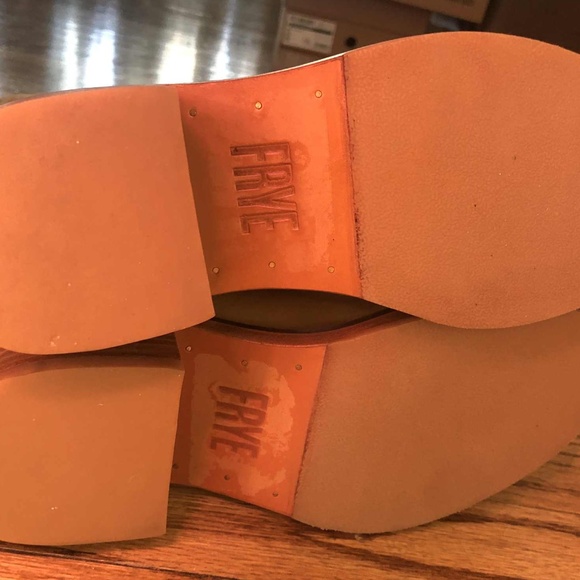 FRYE Banana Kate Pull On Boots - Picture 8 of 11